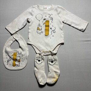 Disney Baby One year Old Winnie The Pooh 3 Piece Outfit 12-18M